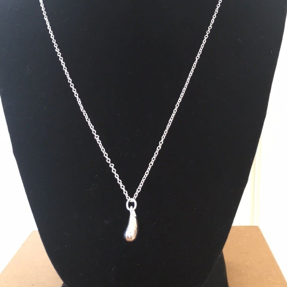 Silver Water Drop Necklace